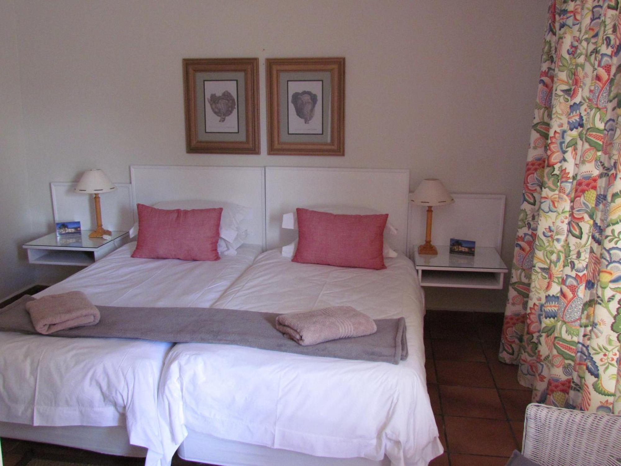 Wagon Wheel Country Lodge Beaufort West Room photo