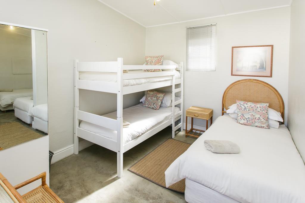 Wagon Wheel Country Lodge Beaufort West Exterior photo